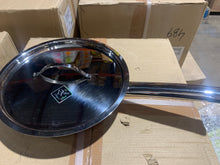 Load image into Gallery viewer, TRIPLY FRYPAN WITH LID 22CM
